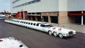 20 Wheel Wedding Limo 