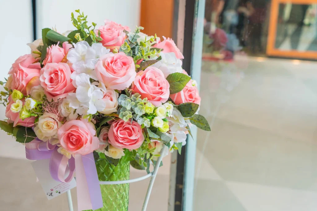 12 Stunning Wedding Flowers And Their Symbolism